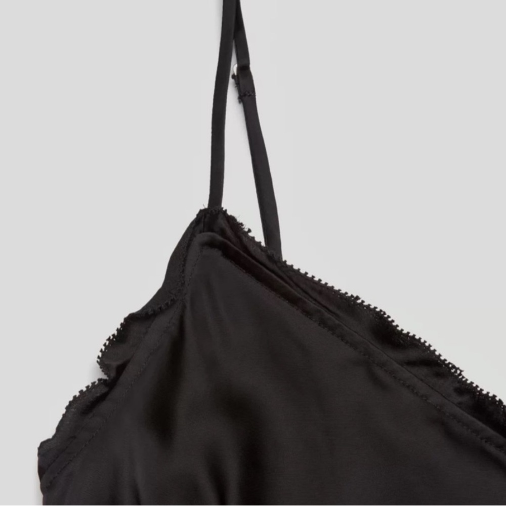 Wilfred Ruffle Tank - Picture 3 of 4